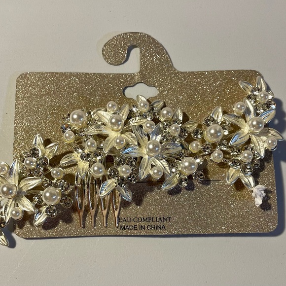 Hair Comb Bridal Silver Floral White Pearl Beads & Clear Glass Prom Perfect New - Picture 3 of 4